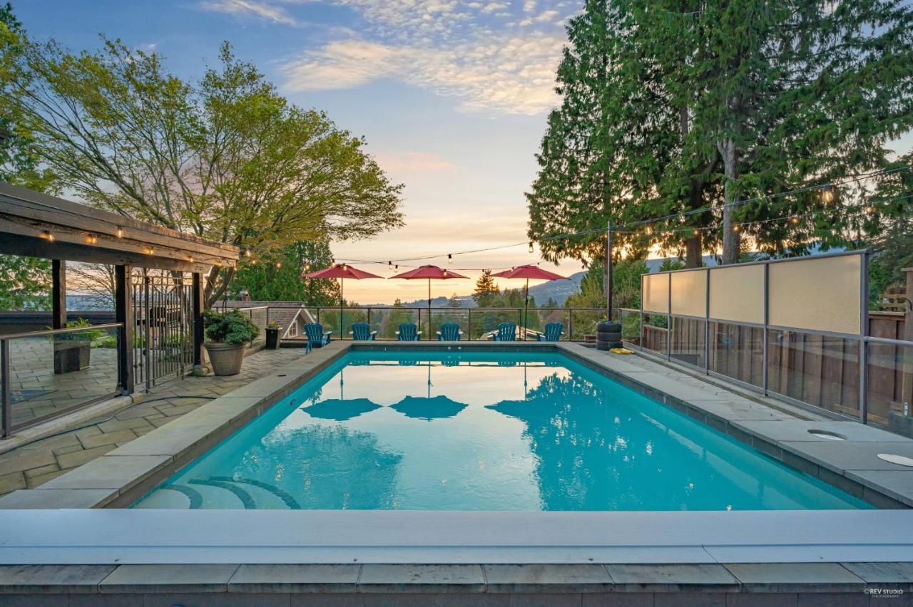 נורת וונקובר Grouse Cheerful Large Private Bedroom, Bath, Shared Deck, Pool, Hot Tub מראה חיצוני תמונה