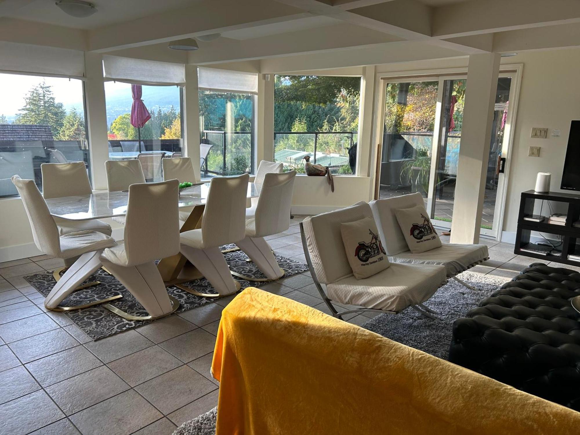 נורת וונקובר Grouse Cheerful Large Private Bedroom, Bath, Shared Deck, Pool, Hot Tub מראה חיצוני תמונה