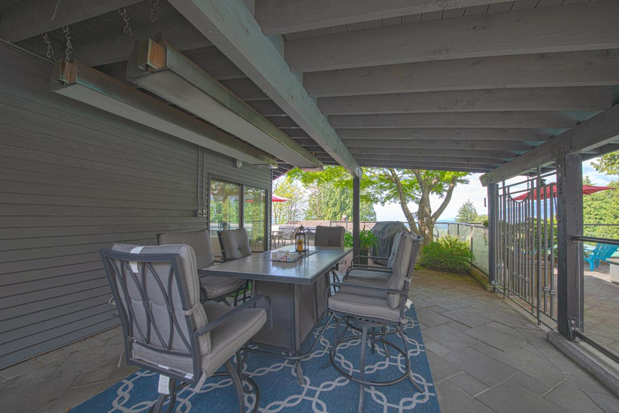 נורת וונקובר Grouse Cheerful Large Private Bedroom, Bath, Shared Deck, Pool, Hot Tub מראה חיצוני תמונה