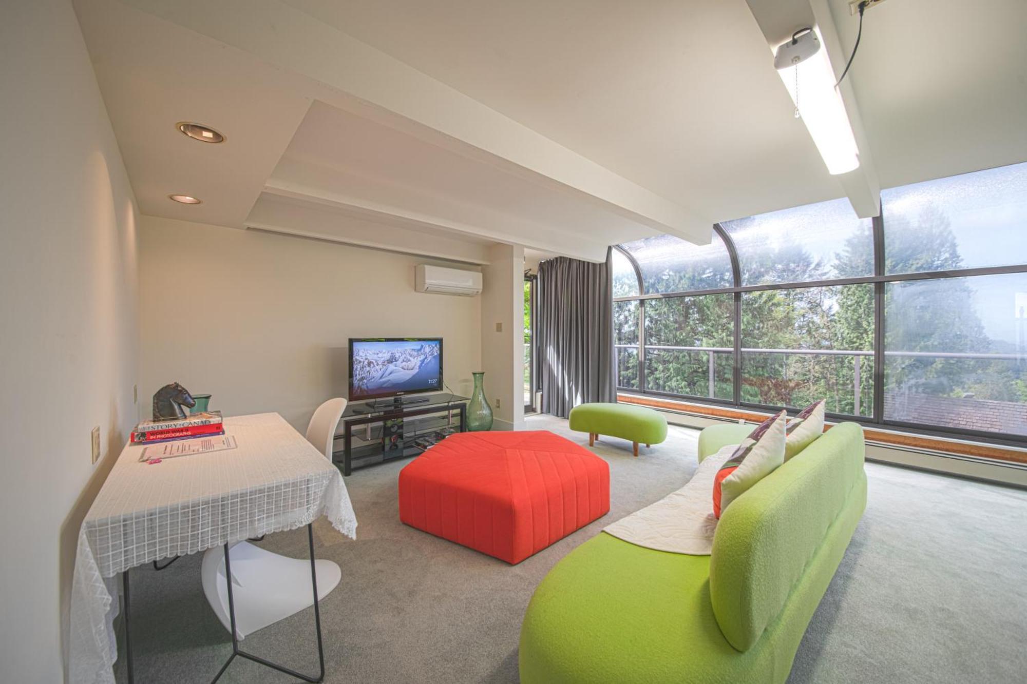 נורת וונקובר Grouse Cheerful Large Private Bedroom, Bath, Shared Deck, Pool, Hot Tub מראה חיצוני תמונה
